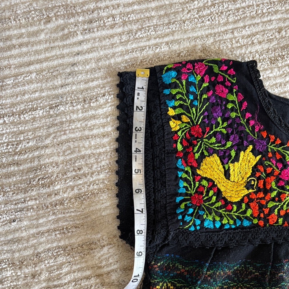 Vibrant Embroidered Women’s top - Picture 4 of 11